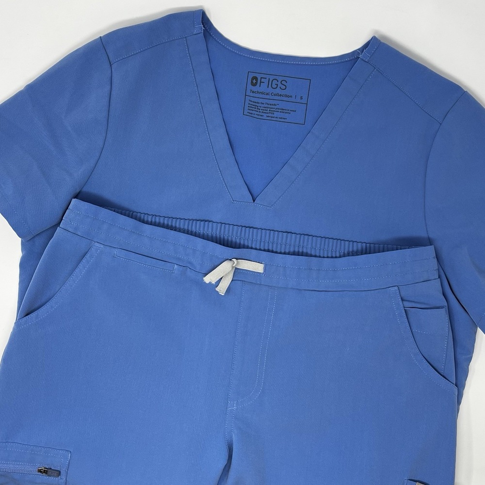 Figs Scrub Set High Waisted Yola Pants (Sm P) + Casma Scrub Top (Sm) Ceil Blue
